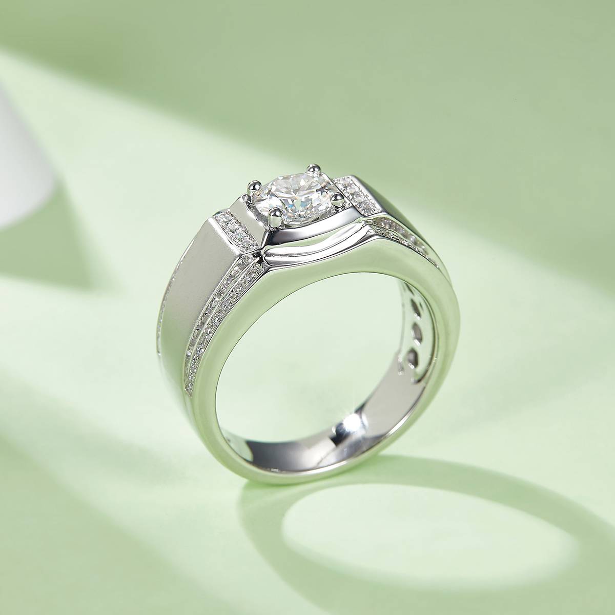 Yufan S925 Silver Plated Platinum Moissanite Diamond Men's Ring 1 Carat D-Class